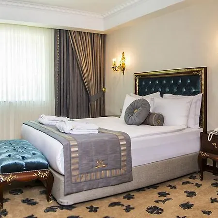 Cassiel Hotel