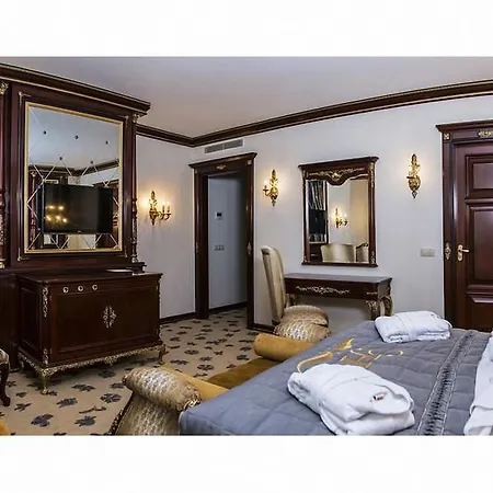 Cassiel Hotell 4*